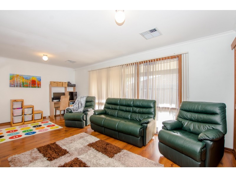 3 McCarthy Avenue, Morphett Vale SA 5162