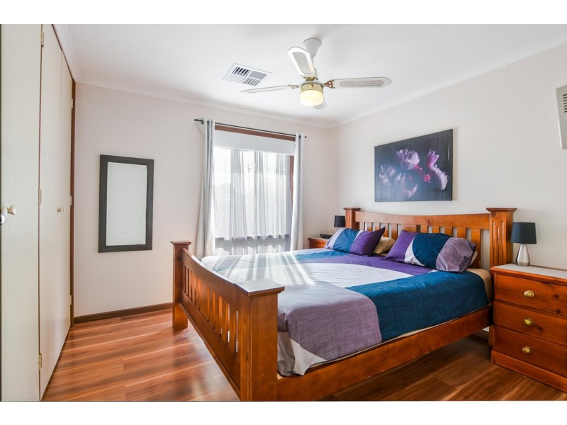 3 McCarthy Avenue, Morphett Vale SA 5162