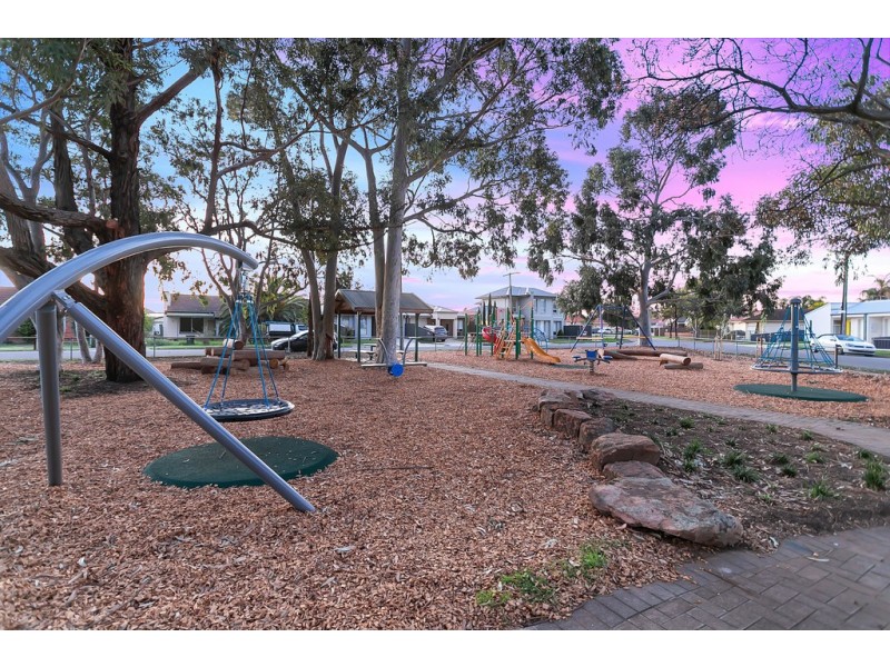 21a Barker Avenue, Findon SA 5023