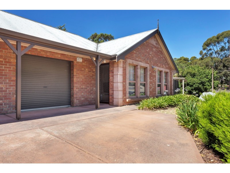 2/1 Dellvale Court, Flagstaff Hill SA 5159