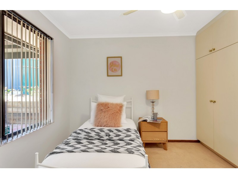 2/1 Dellvale Court, Flagstaff Hill SA 5159