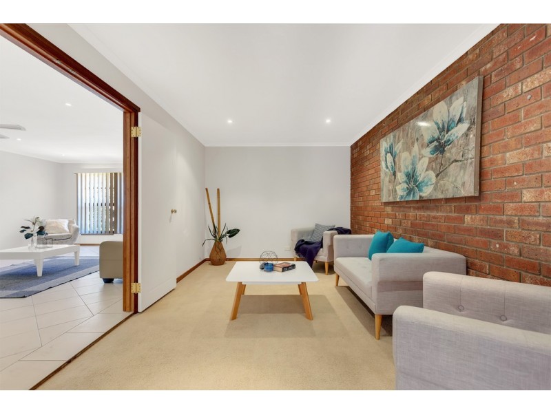 2/1 Dellvale Court, Flagstaff Hill SA 5159