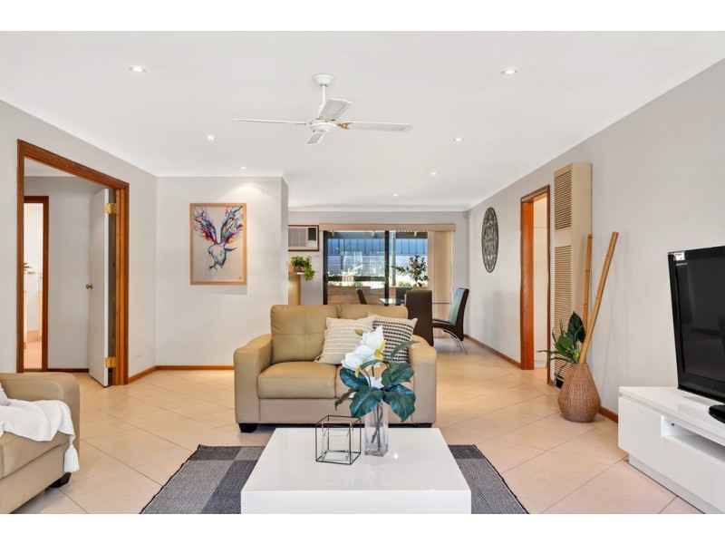 2/1 Dellvale Court, Flagstaff Hill SA 5159