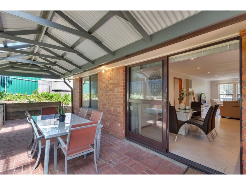 2/1 Dellvale Court, Flagstaff Hill SA 5159