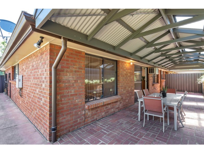 2/1 Dellvale Court, Flagstaff Hill SA 5159