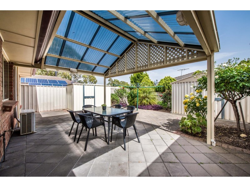 22 Shillabeer Crescent, Woodcroft SA 5162