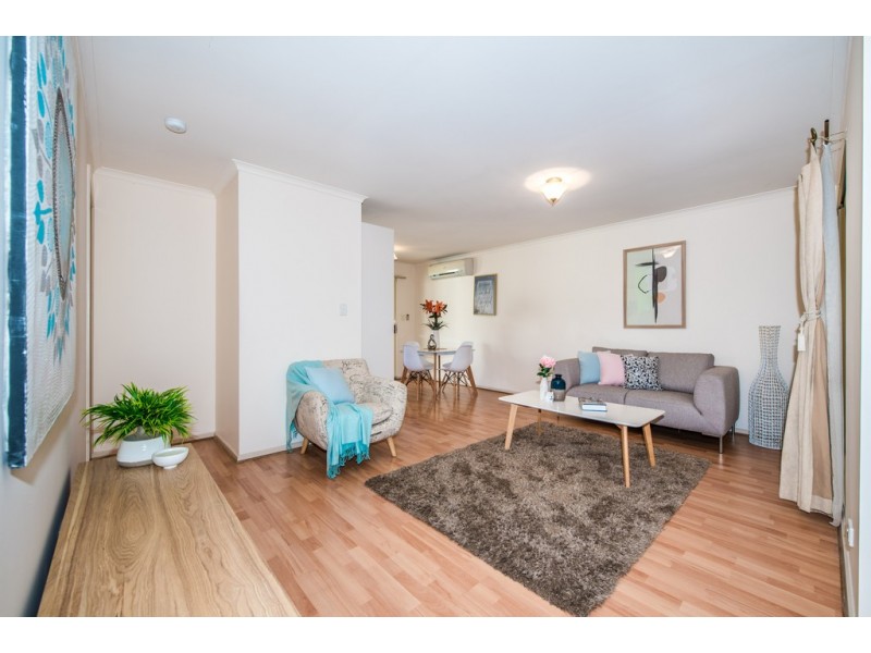 22 Shillabeer Crescent, Woodcroft SA 5162