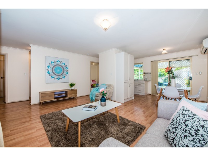 22 Shillabeer Crescent, Woodcroft SA 5162