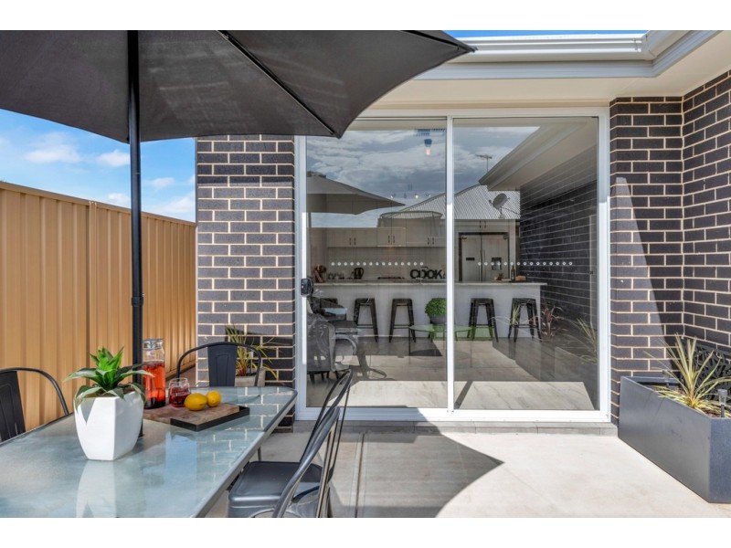 4 Fathom Crescent, Seaford Meadows SA 5169