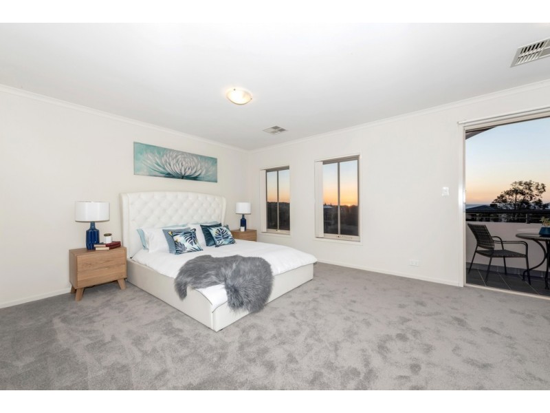 7 Kestrel Cct, Seaford Rise SA 5169
