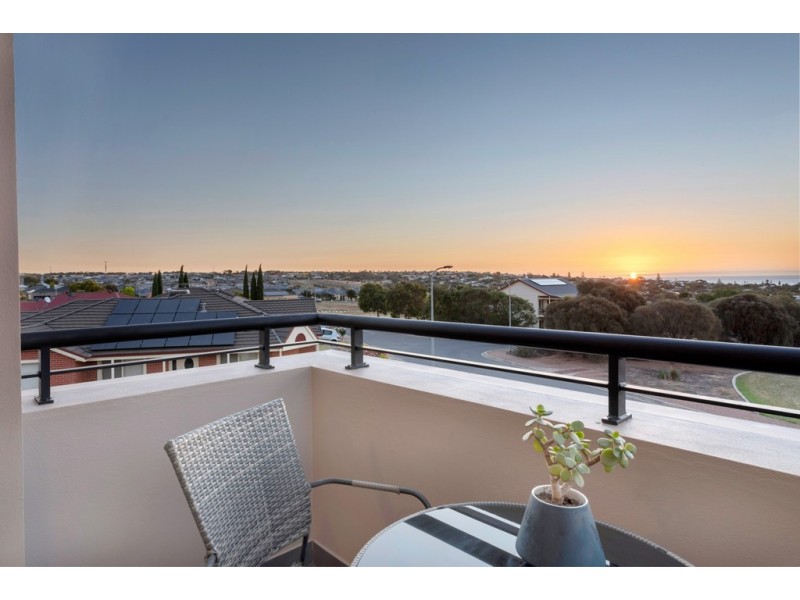 7 Kestrel Cct, Seaford Rise SA 5169