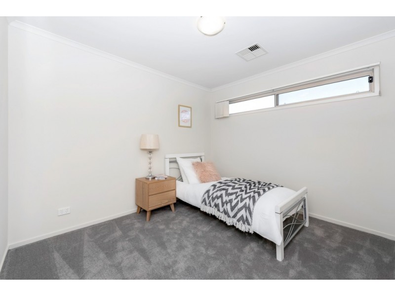 7 Kestrel Cct, Seaford Rise SA 5169