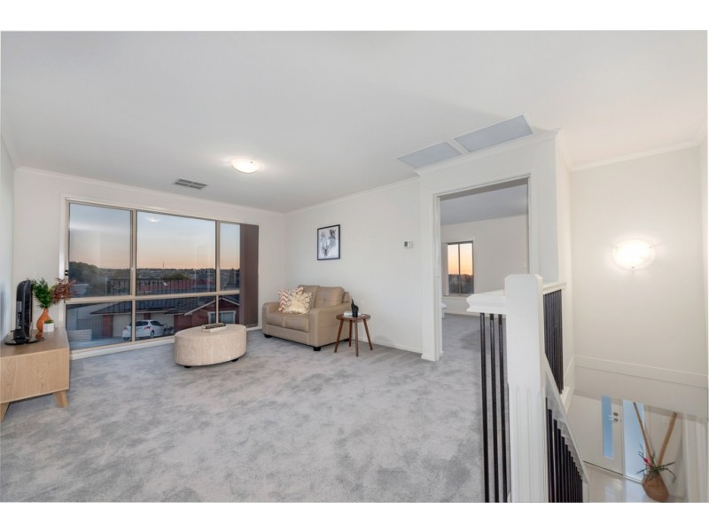7 Kestrel Cct, Seaford Rise SA 5169