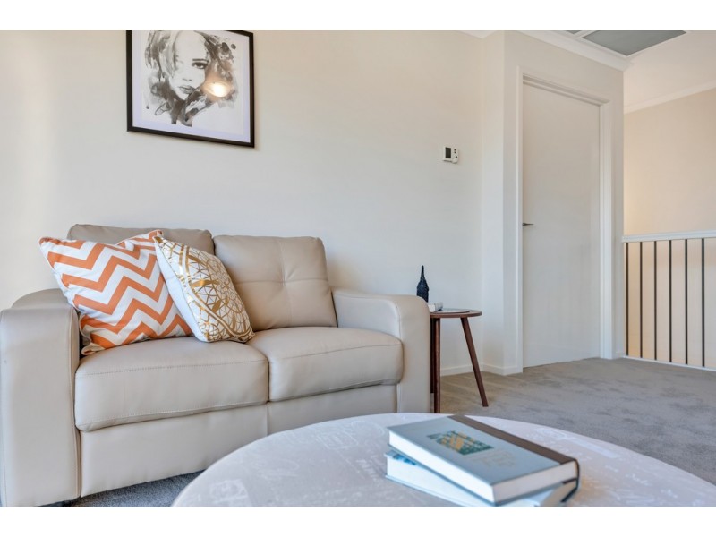 7 Kestrel Cct, Seaford Rise SA 5169