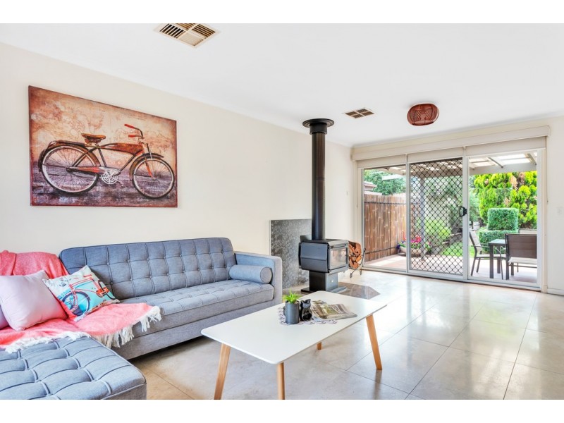 8 Streeton Court, Trott Park SA 5158