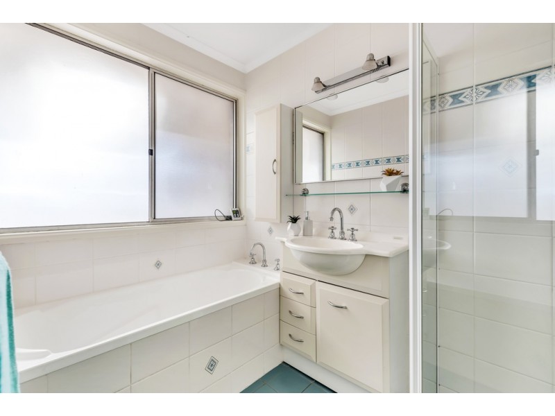 8 Streeton Court, Trott Park SA 5158