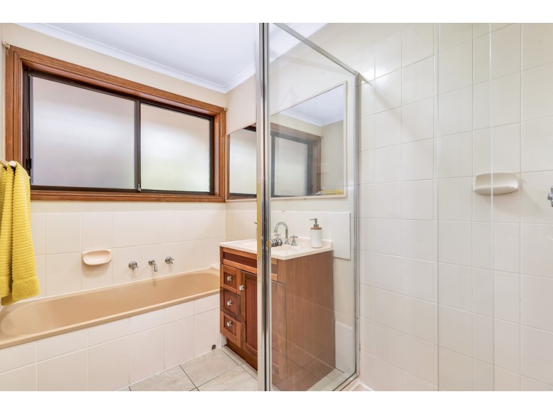 36 McHarg Road, Happy Valley SA 5159