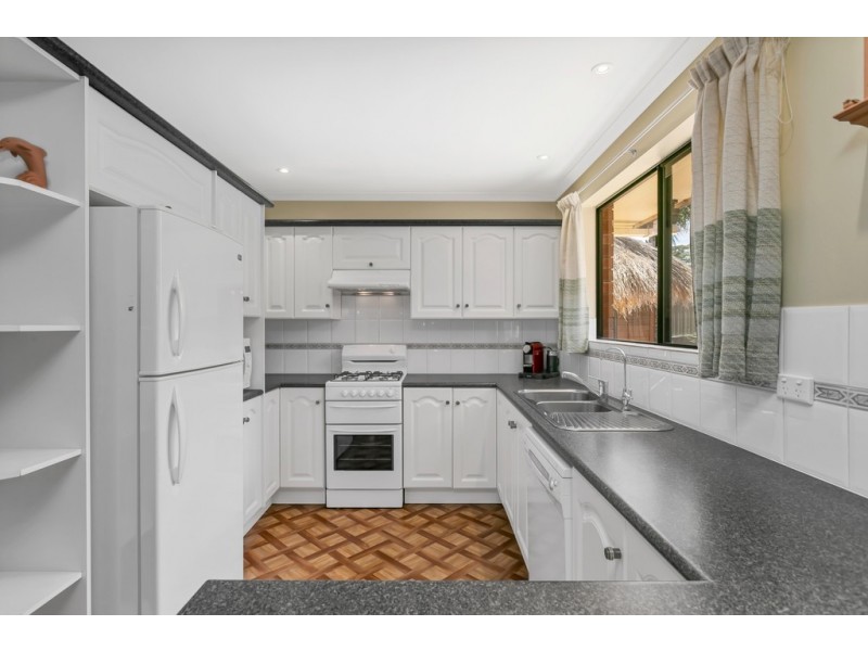 8 Martin Road, Morphett Vale SA 5162