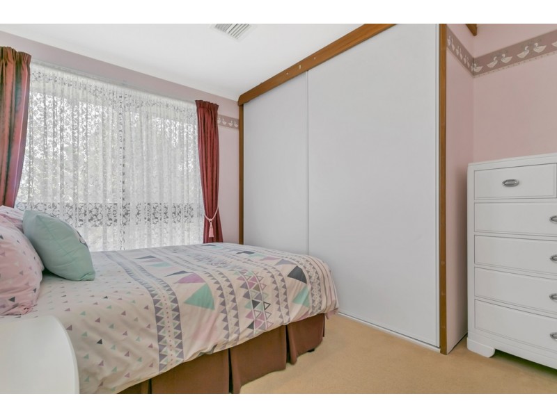 8 Martin Road, Morphett Vale SA 5162