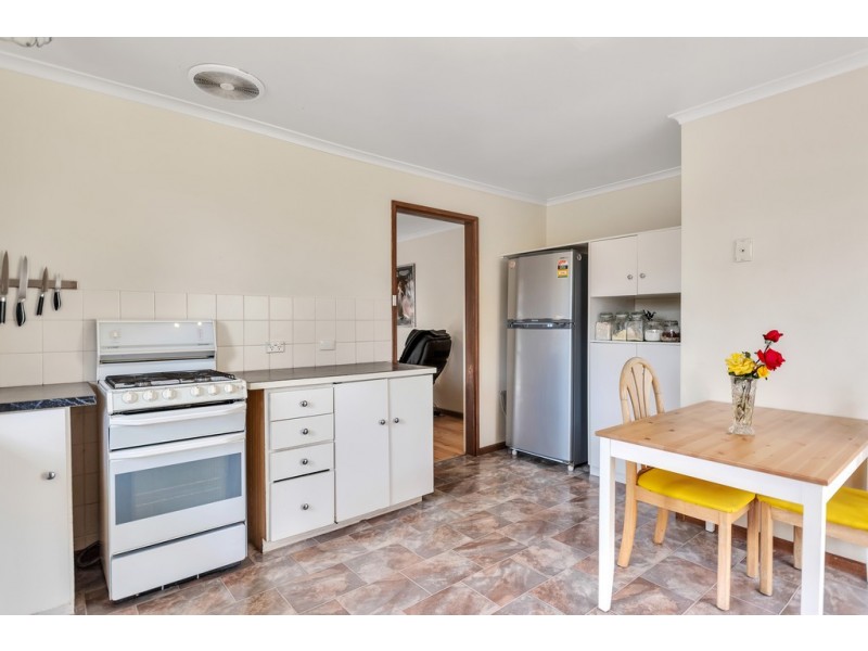 12 Kantalpa Grove, Morphett Vale SA 5162