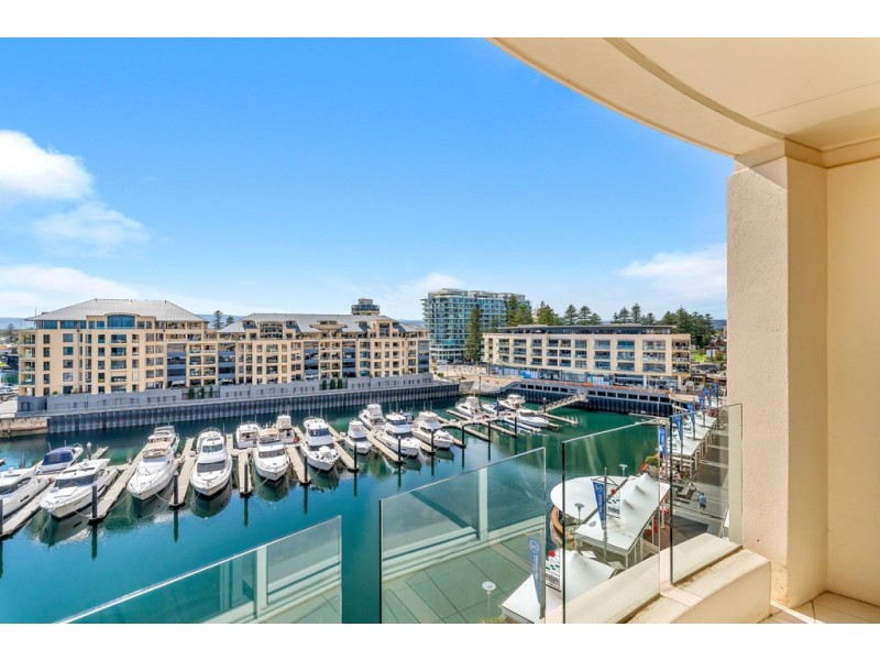 62/3 Holdfast Promenade, Glenelg SA 5045