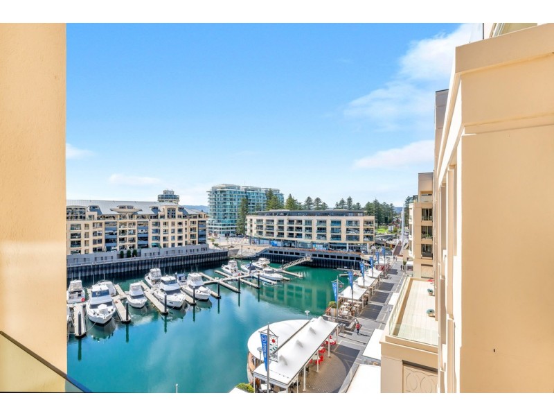 62/3 Holdfast Promenade, Glenelg SA 5045