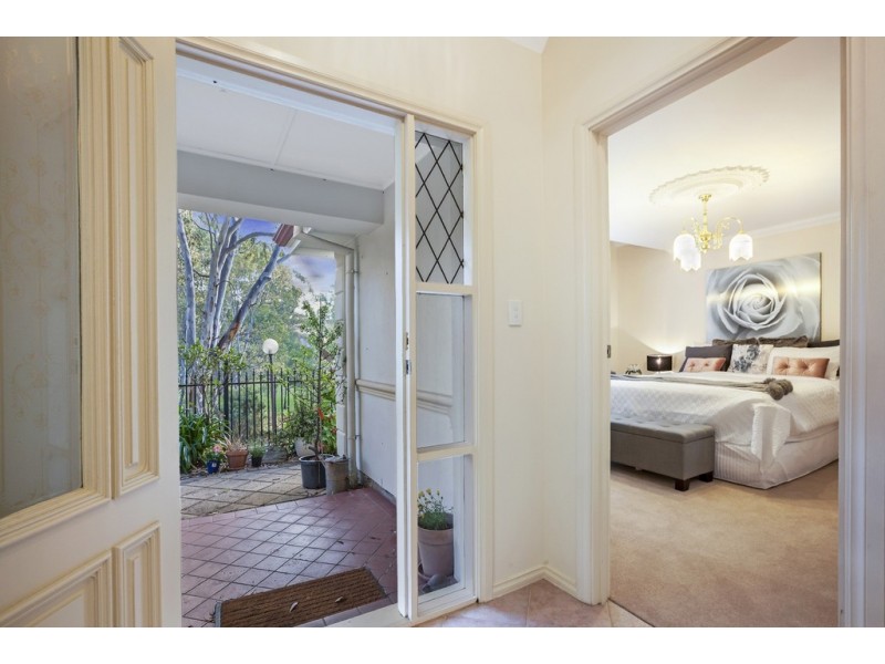2 Hilderstone Court, Flagstaff Hill SA 5159