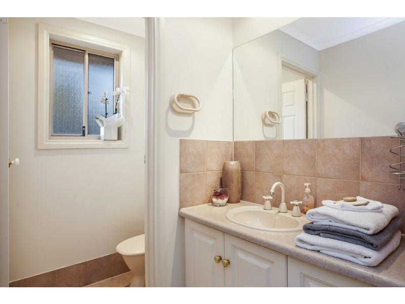 2 Hilderstone Court, Flagstaff Hill SA 5159