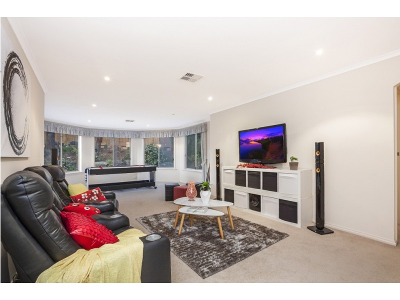 2 Hilderstone Court, Flagstaff Hill SA 5159