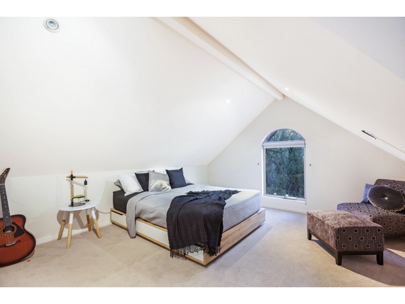 2 Hilderstone Court, Flagstaff Hill SA 5159