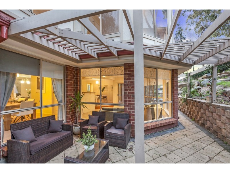 2 Hilderstone Court, Flagstaff Hill SA 5159