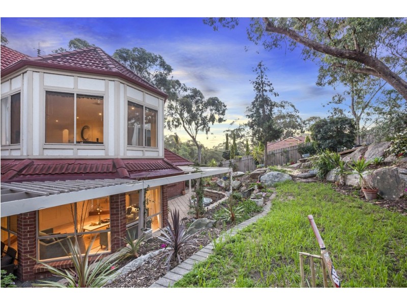 2 Hilderstone Court, Flagstaff Hill SA 5159