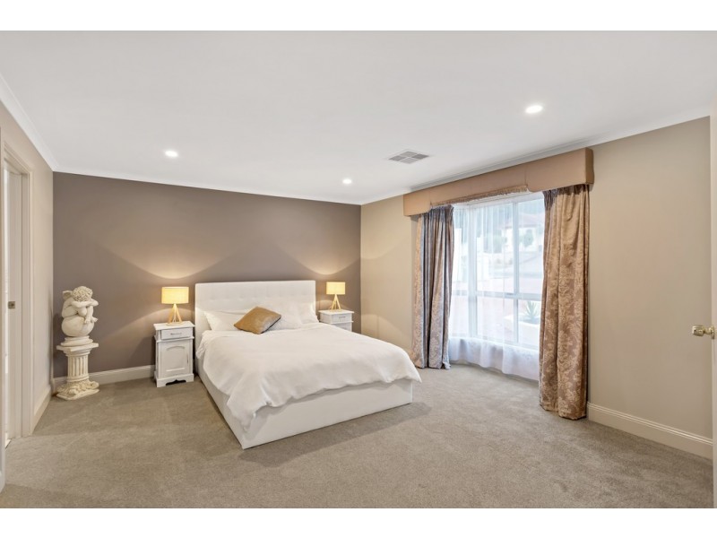 23 New York Road, Aberfoyle Park SA 5159