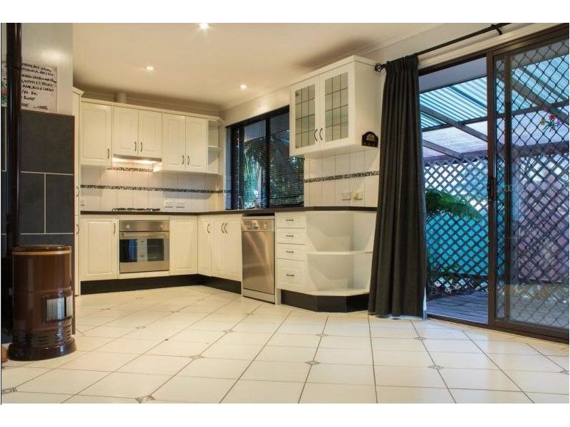 51 Lynlee Crescent, Huntfield Heights SA 5163