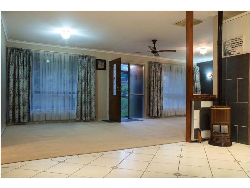 51 Lynlee Crescent, Huntfield Heights SA 5163
