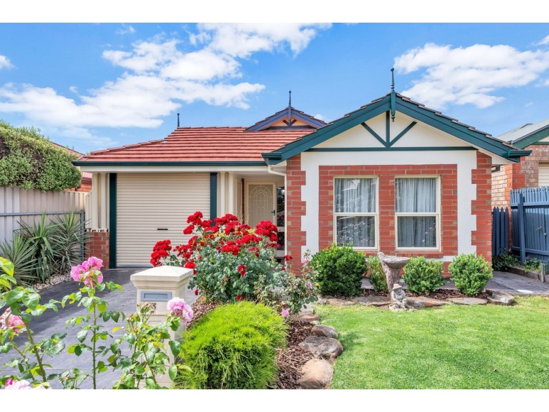 33 Dorrien Avenue, Woodcroft SA 5162