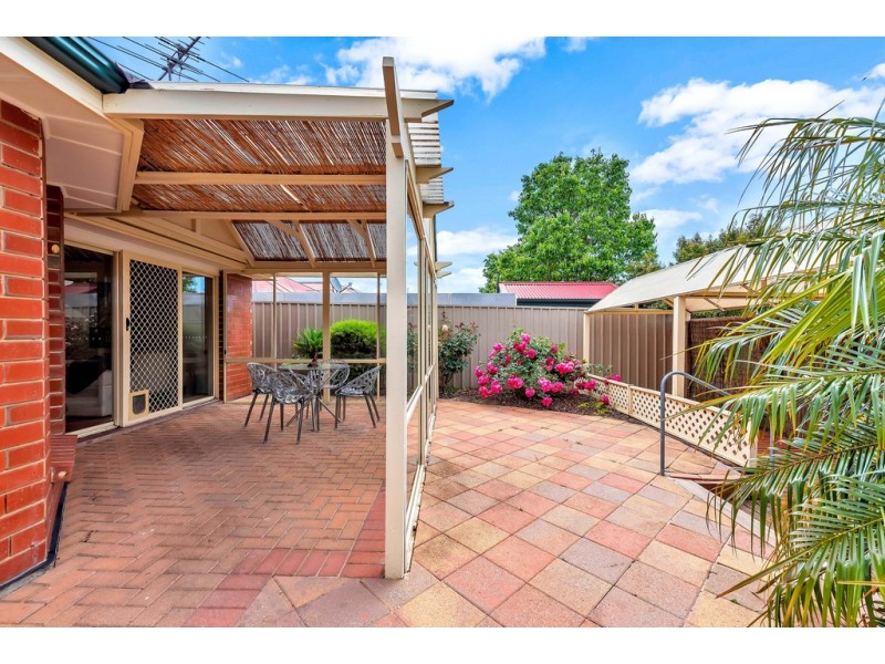 33 Dorrien Avenue, Woodcroft SA 5162