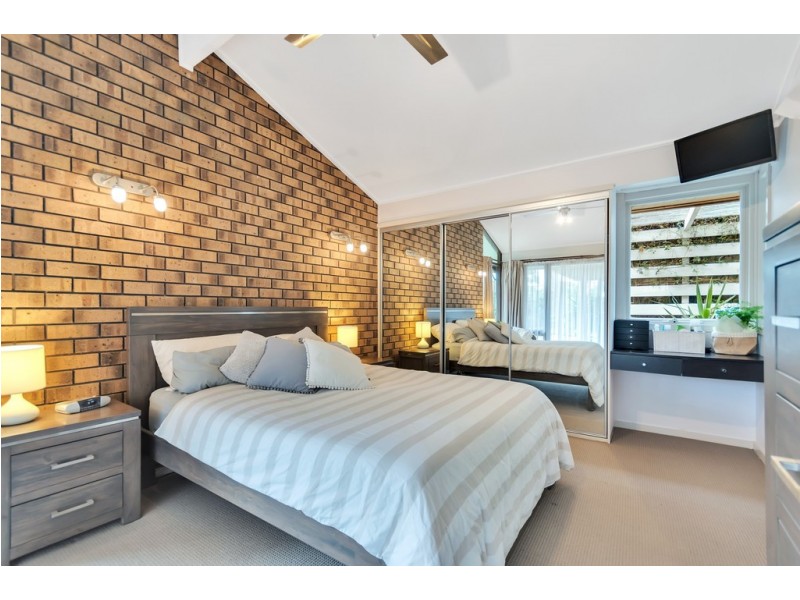 8 Woodlea Drive, Aberfoyle Park SA 5159