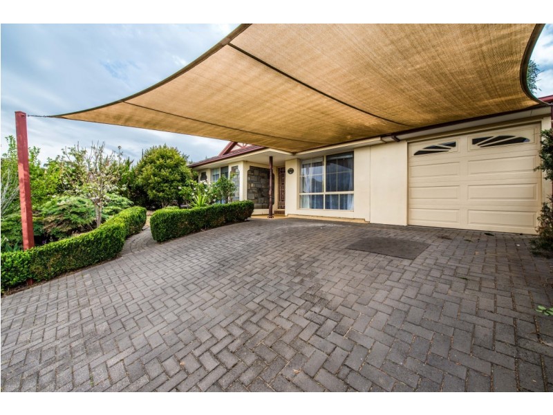 14 Excelsior Grove, Woodcroft SA 5162