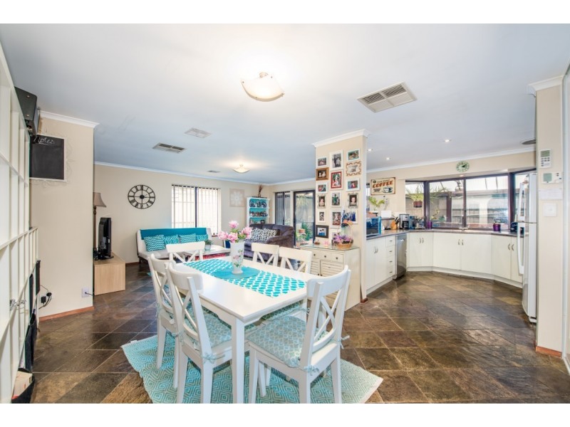 79 Investigator Drive, Woodcroft SA 5162