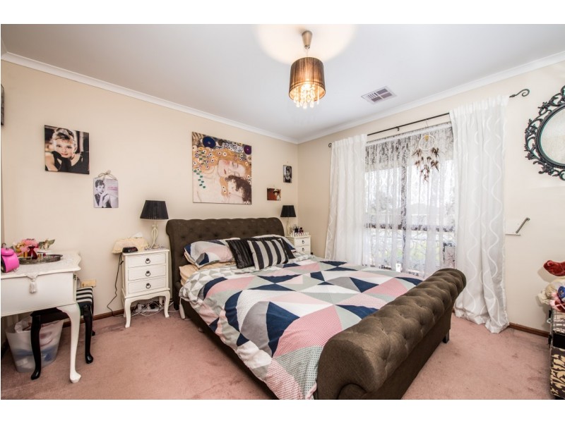 79 Investigator Drive, Woodcroft SA 5162