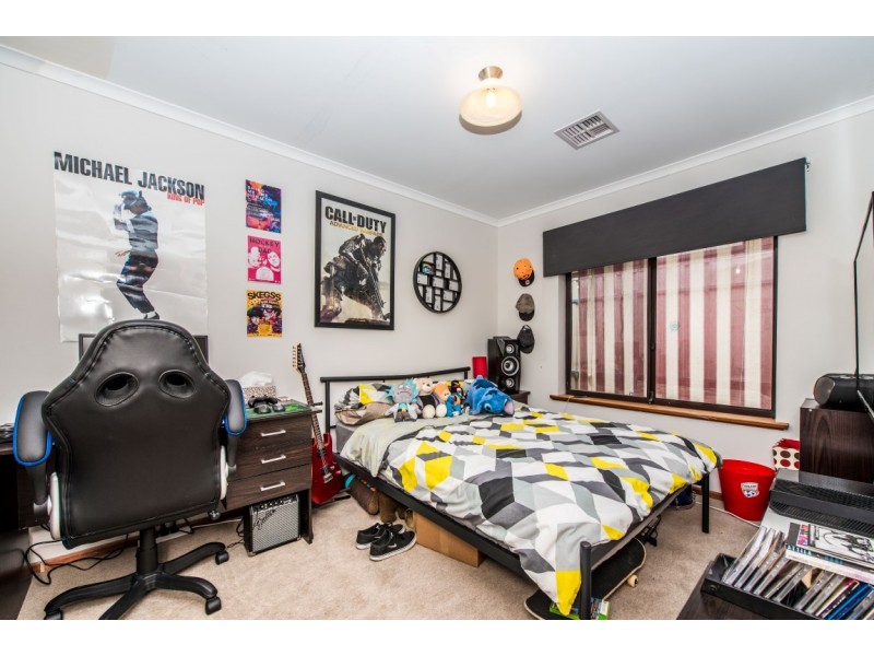 79 Investigator Drive, Woodcroft SA 5162