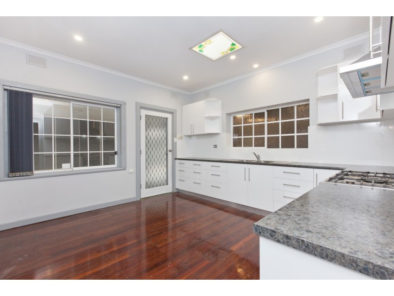 24 Samuel Street, Fulham SA 5024