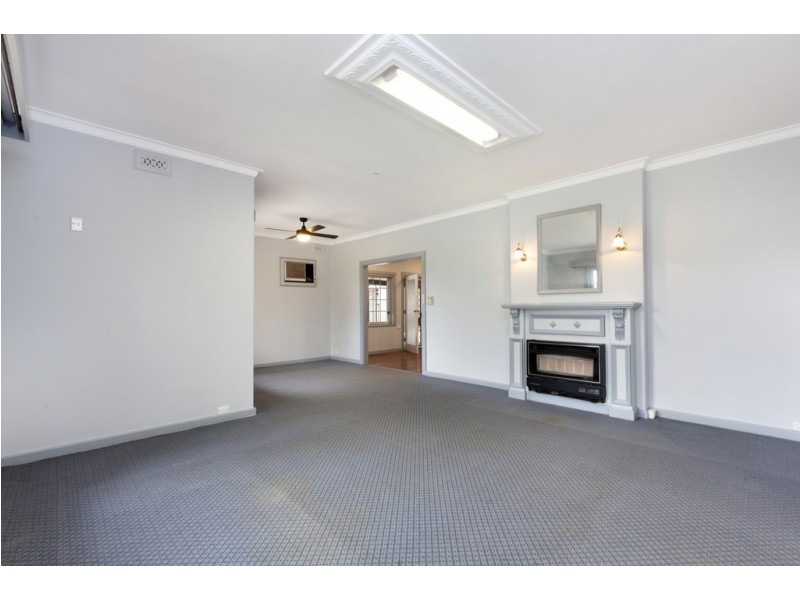 24 Samuel Street, Fulham SA 5024
