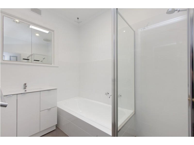 24 Samuel Street, Fulham SA 5024