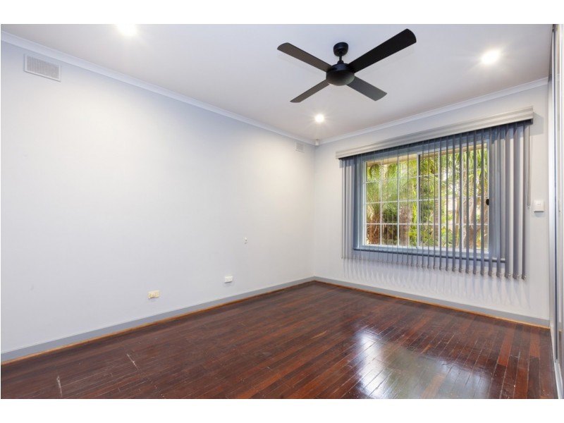 24 Samuel Street, Fulham SA 5024