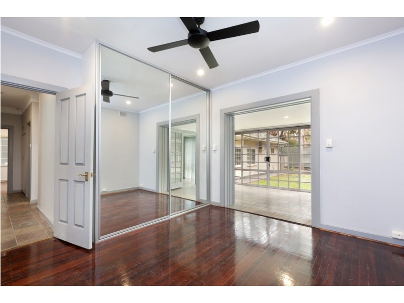 24 Samuel Street, Fulham SA 5024