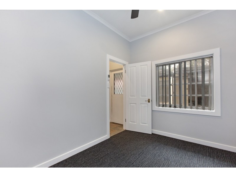24 Samuel Street, Fulham SA 5024