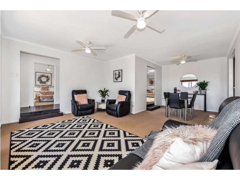 1 Dewvale Road, O’halloran Hill SA 5158