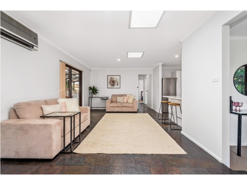 1 Dewvale Road, O’halloran Hill SA 5158